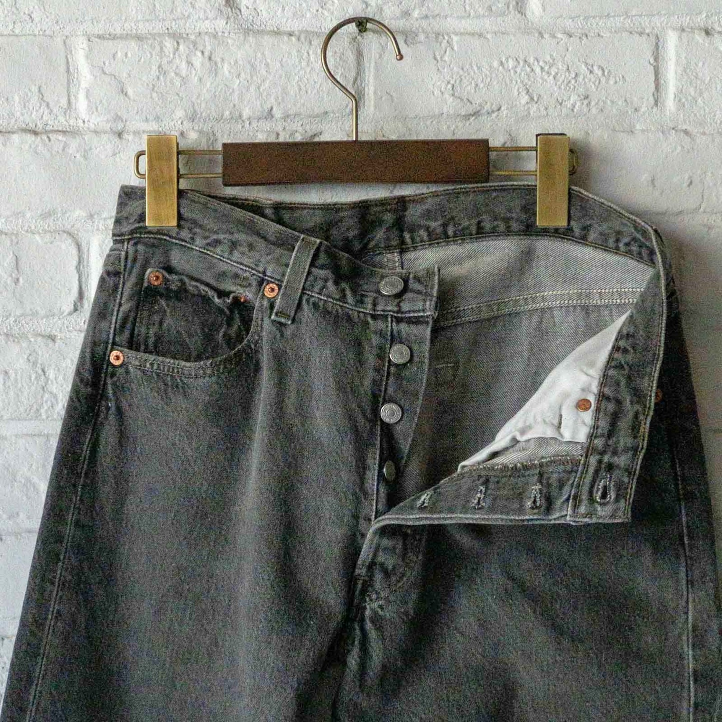 LEVI'S 501 BLACK 90's VINTAGE (W33L30)