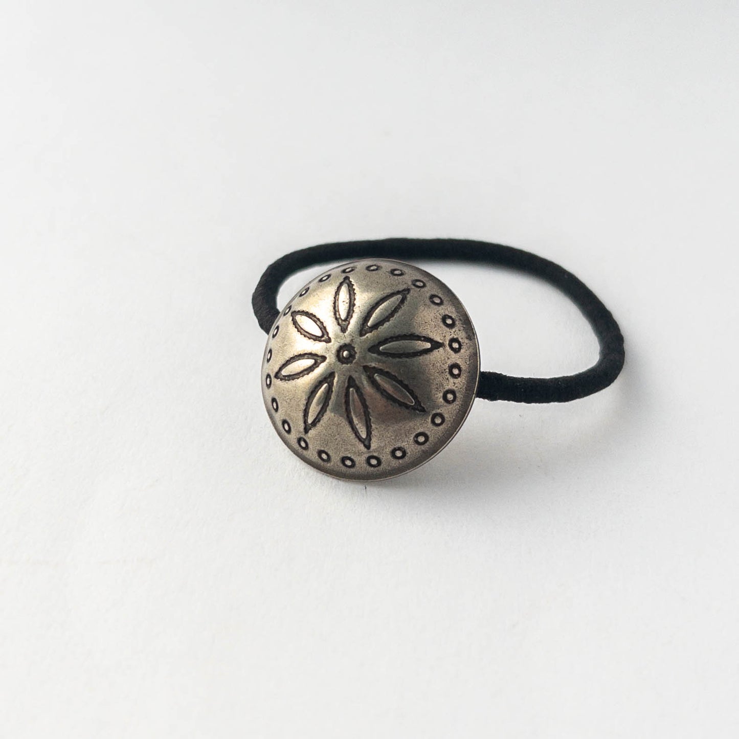 CONCHO BUTTON HAIR-TIE *ORIGINAL