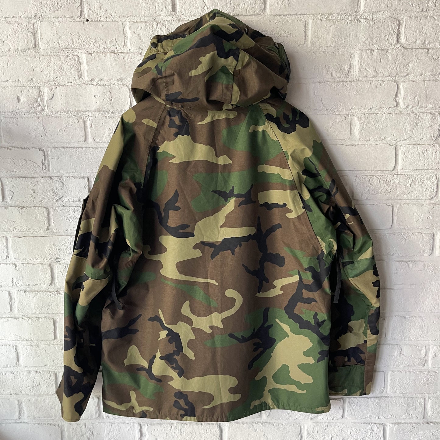 US ARMY ECWCS GORE-TEX WOODLAND CAMO PARKA 05'S VINTAGE MEDIUM-XSHORT