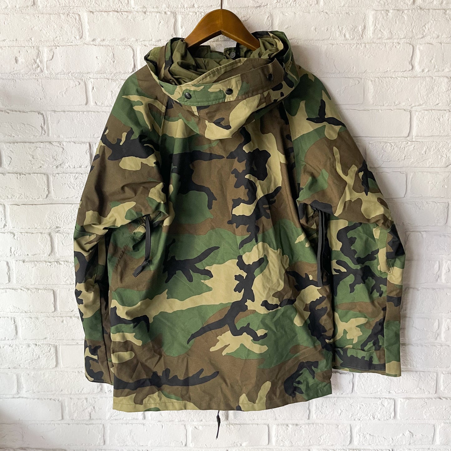 US ARMY ECWCS GORE-TEX WOODLAND CAMO PARKA 98'S VINTAGE SMALL-REGULAR