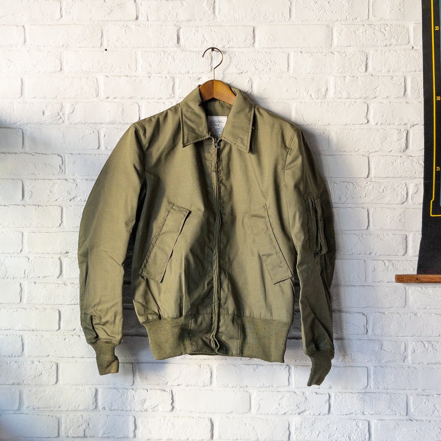 US ARMY LIGHT WEIGHT FLYER'S JACKET 86'S DEAD STOCK