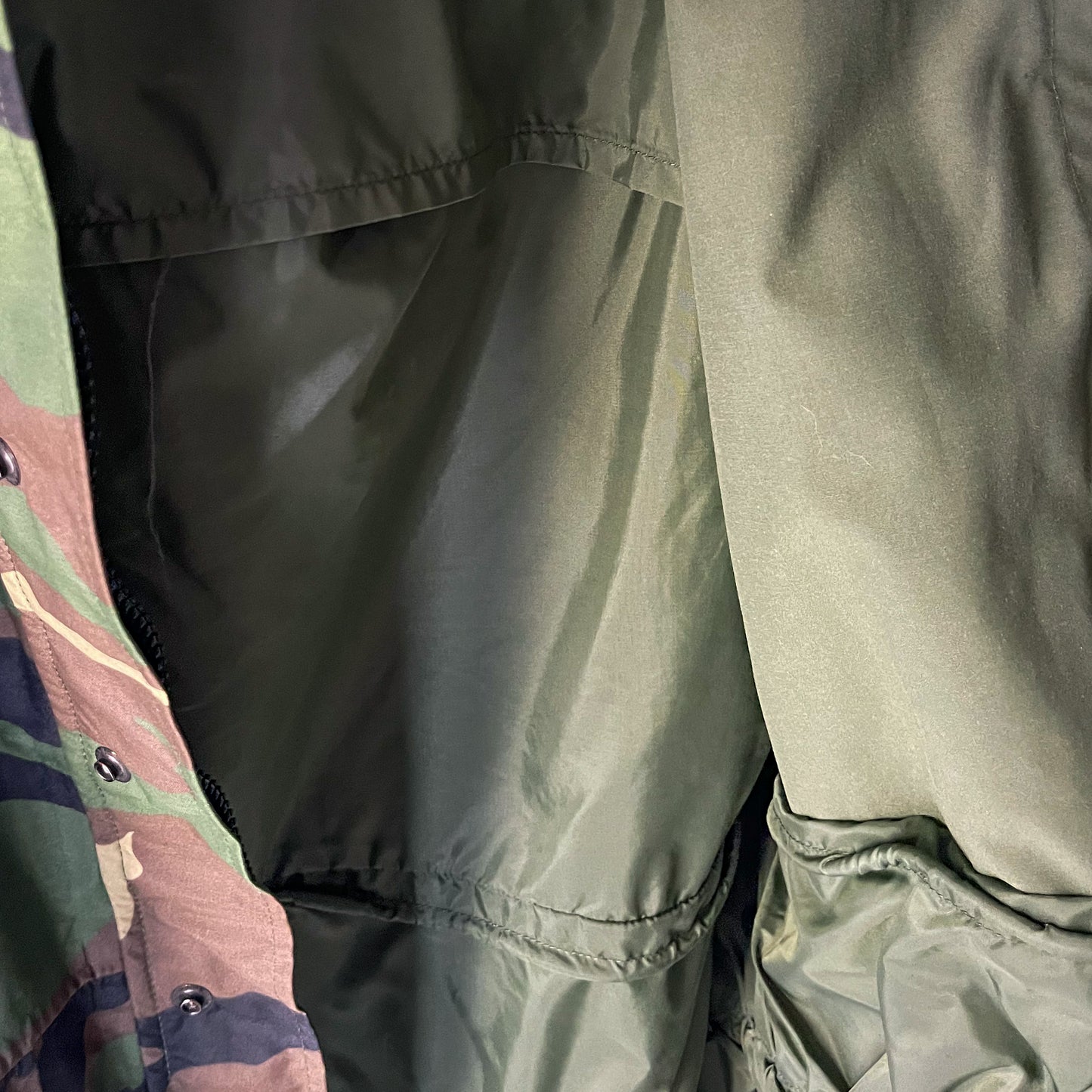 US ARMY ECWCS GORE-TEX WOODLAND CAMO PARKA 05'S VINTAGE MEDIUM-XSHORT