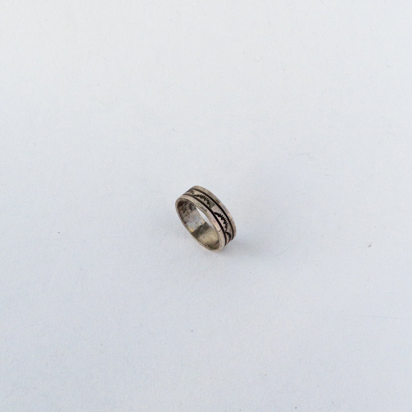 NAVAJO SILVER RING(#20)6mm by RICK ENRIQUEZ var.2