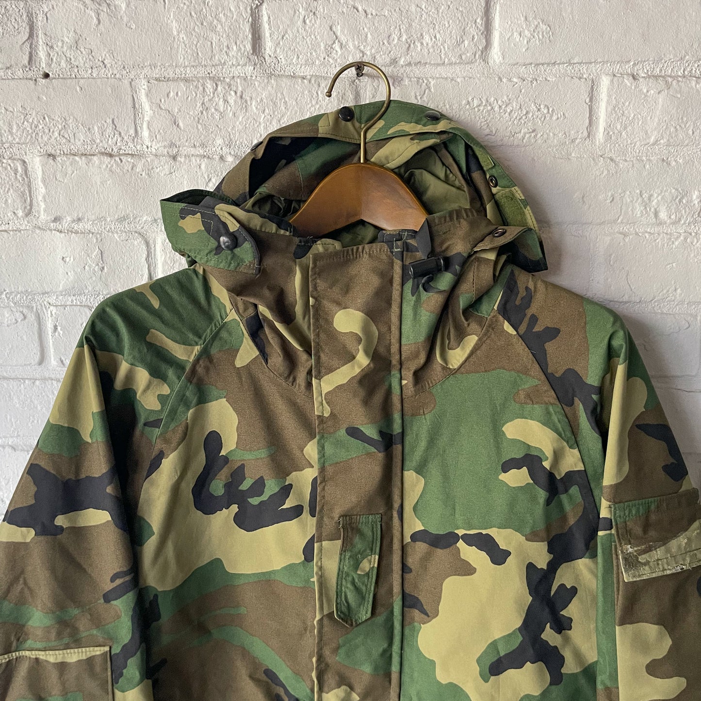 US ARMY ECWCS GORE-TEX WOODLAND CAMO PARKA 98'S VINTAGE SMALL-REGULAR