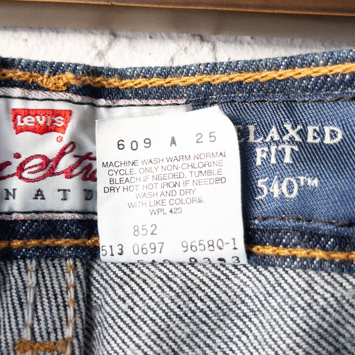 LEVI'S 540 RELAXED FIT DENIM 90's VINTAGE (W33L30)