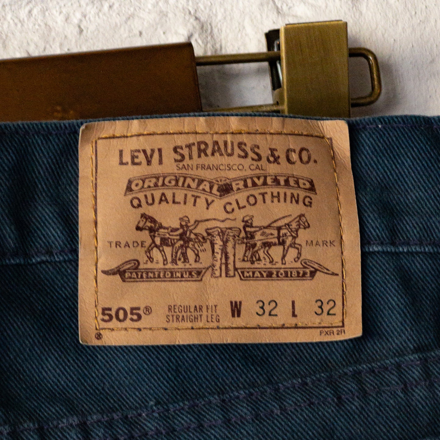 LEVI'S 505 COLOR DENIM 90's DEAD STOCK (W32L32)