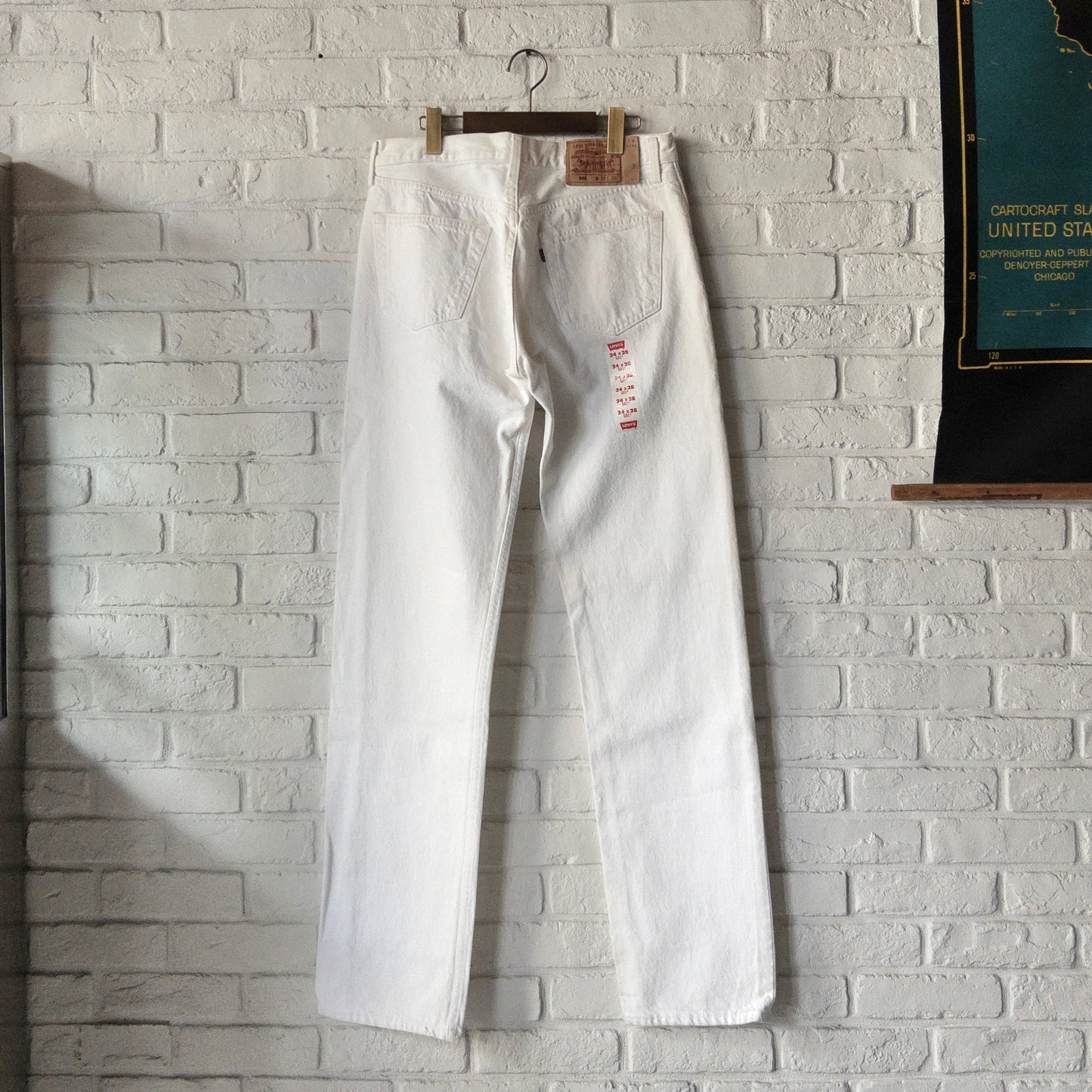 LEVI'S 501 WHITE 90's DEAD STOCK (W34L36)