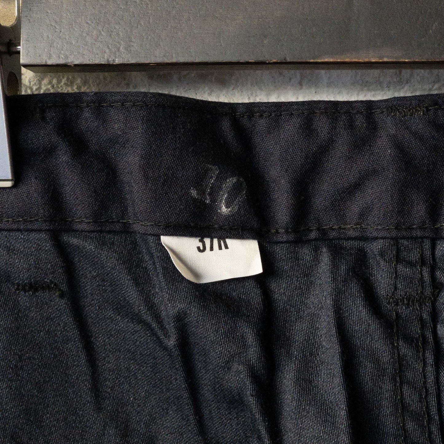 US NAVY UTILITY PANTS (37R) DEAD STOCK