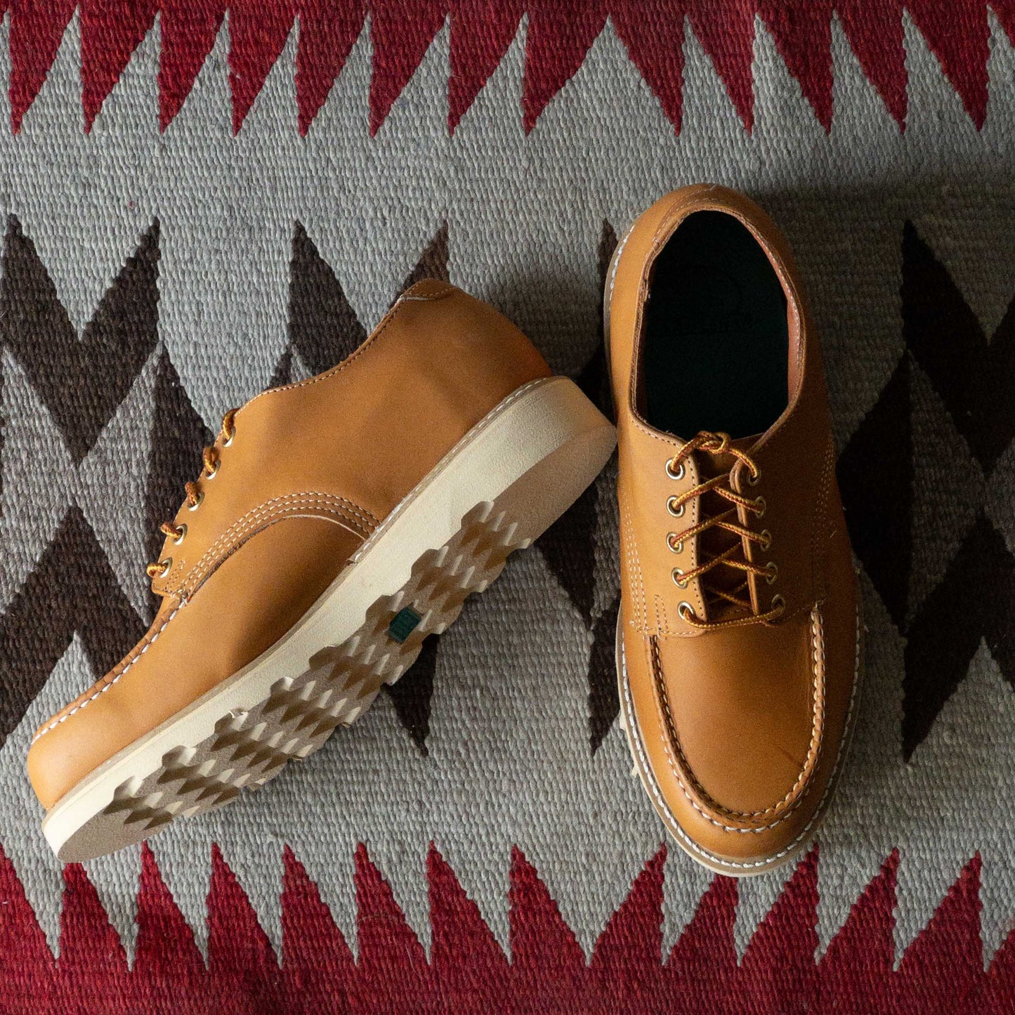 ”CAROLINA” MOC TOE DERBY SHOES 1980's DEAD STOCK