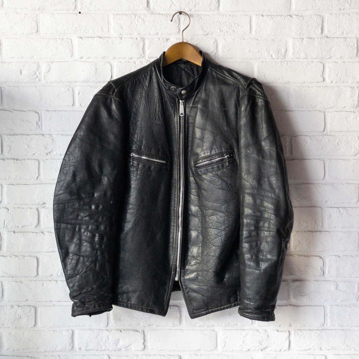 SCHOTT CAFE RACER LEATHER JACKET (42) 1970'S VINTAGE