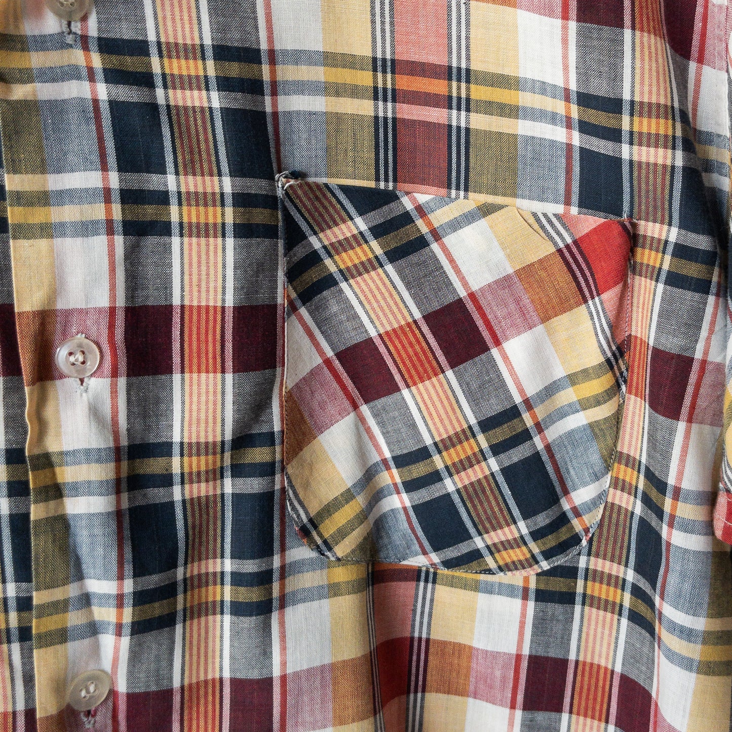 ISLAND IN THE SUN OPEN COLOR SHIRTS 50'S VINTAGE