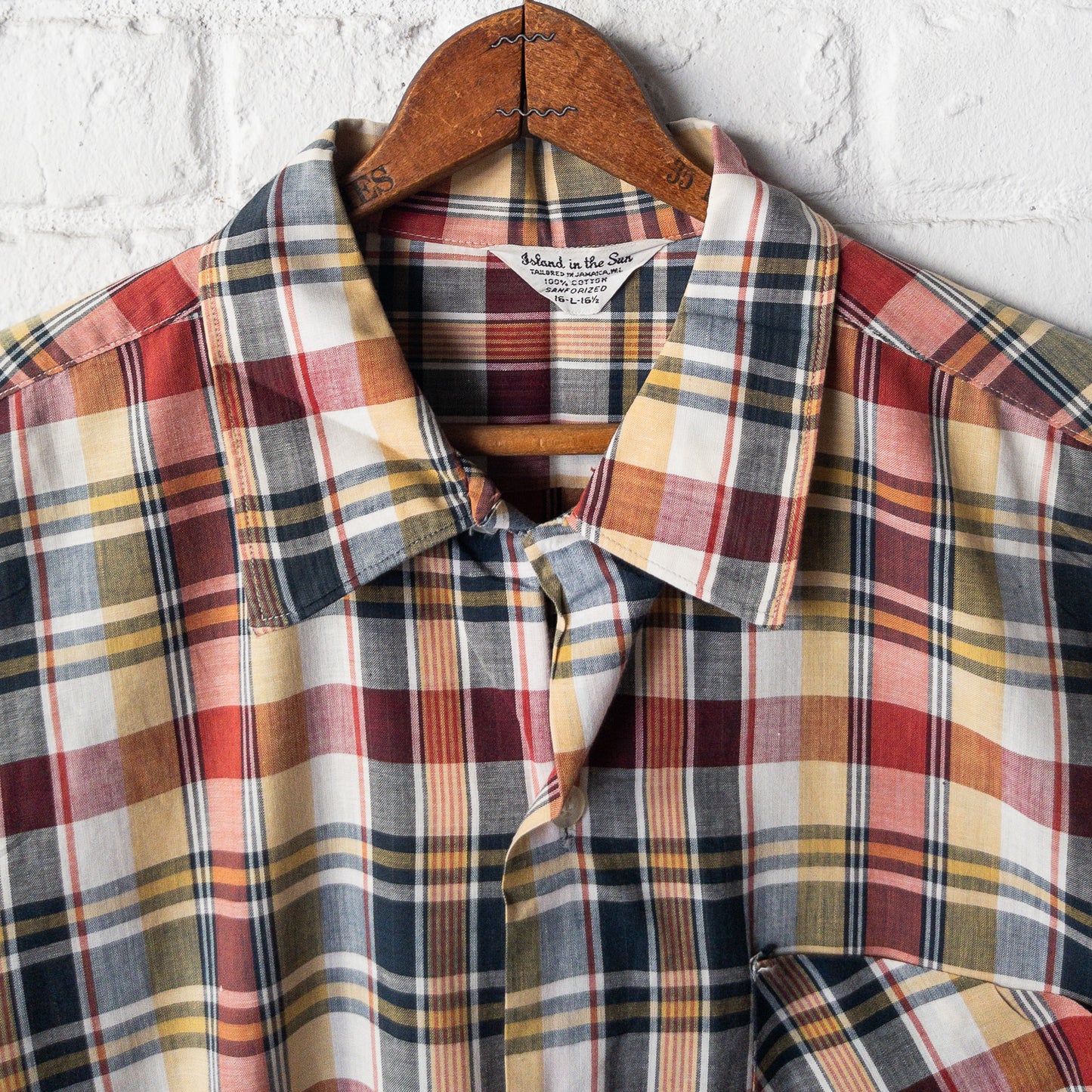 ISLAND IN THE SUN OPEN COLOR SHIRTS 50'S VINTAGE