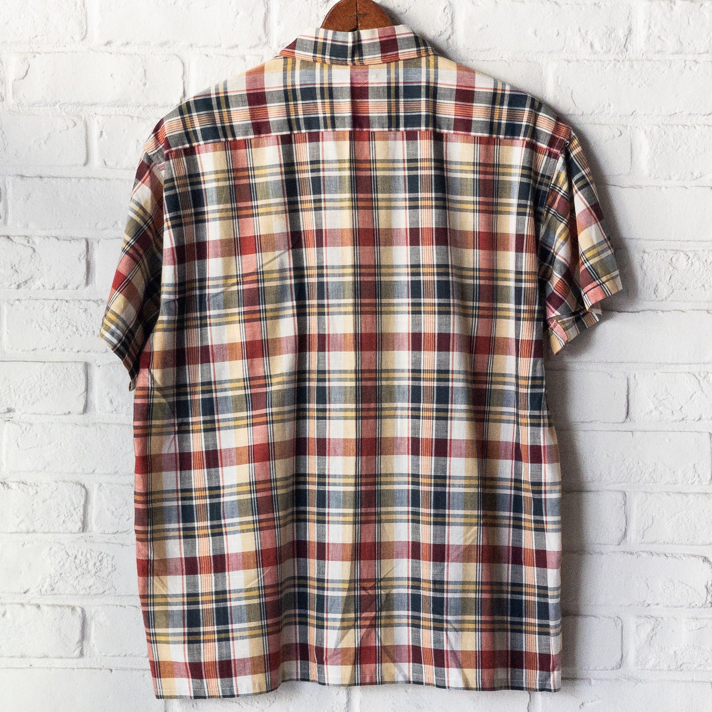 ISLAND IN THE SUN OPEN COLOR SHIRTS 50'S VINTAGE