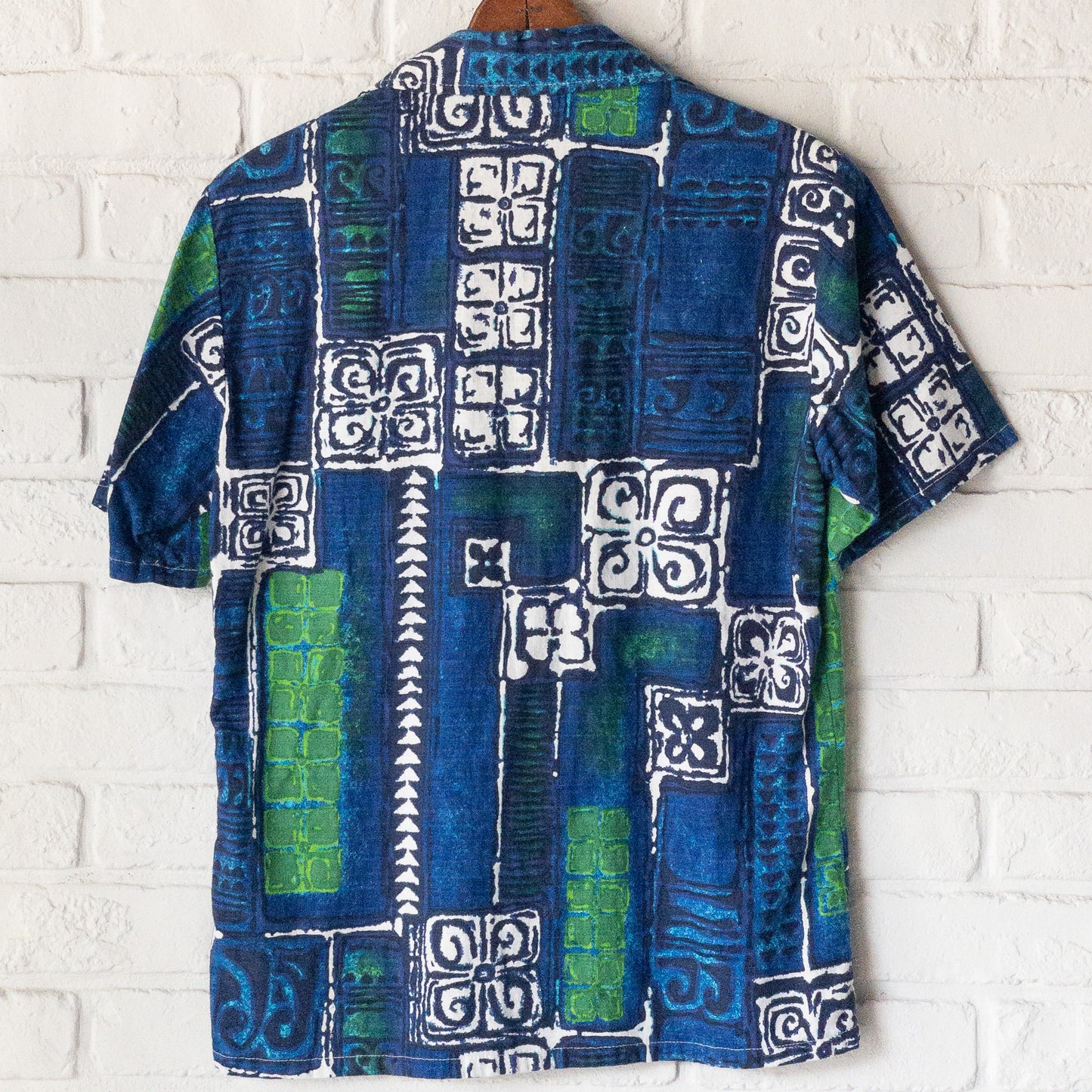 JC PENNEY CALIFORNIA STYLE SHIRTS 70'S BATIK PRINT DEAD STOCK