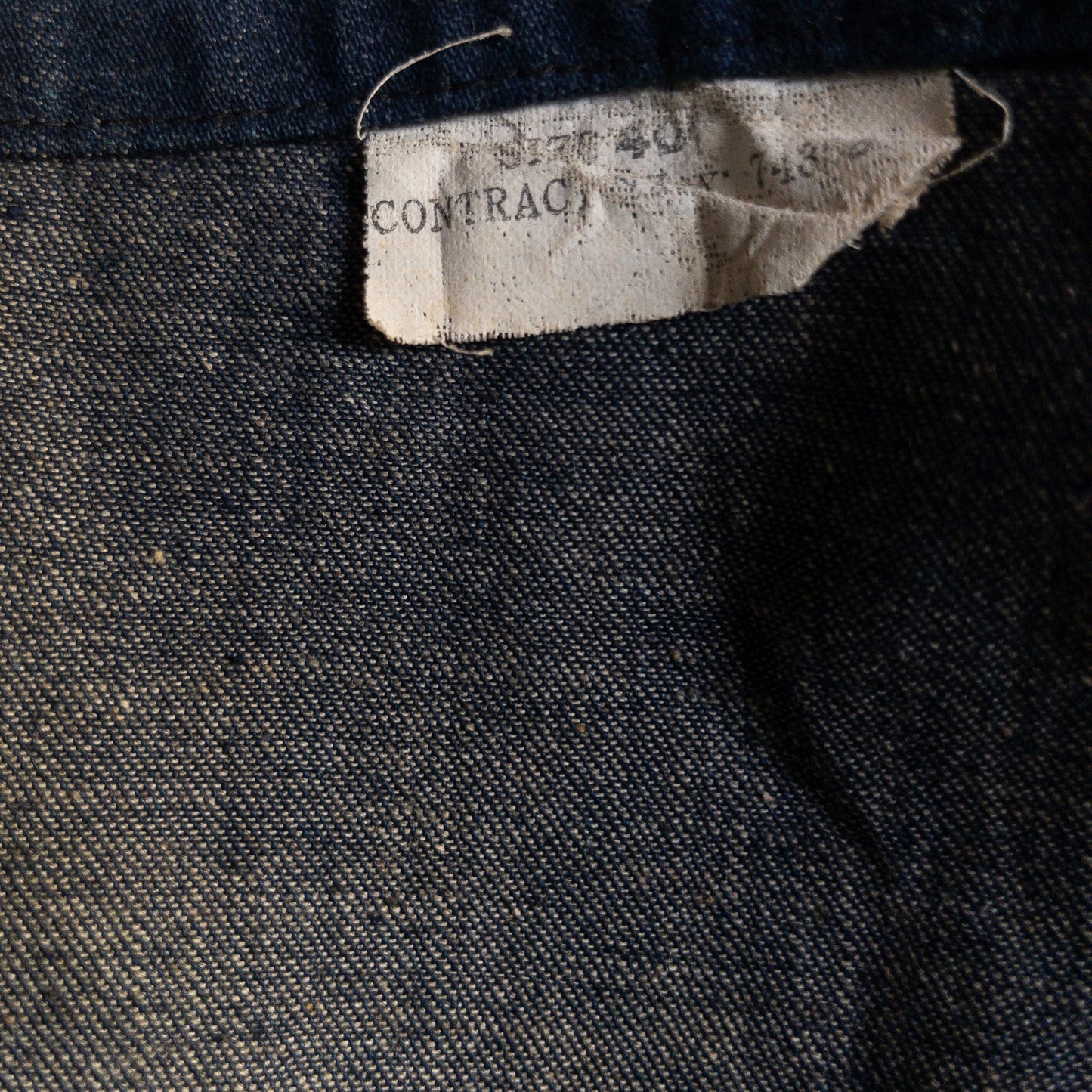 W.W.2 U.S.NAVY DUNGAREE DENIM JACKET HAND DRAWING PIN UP GIRL DEAD STOCK