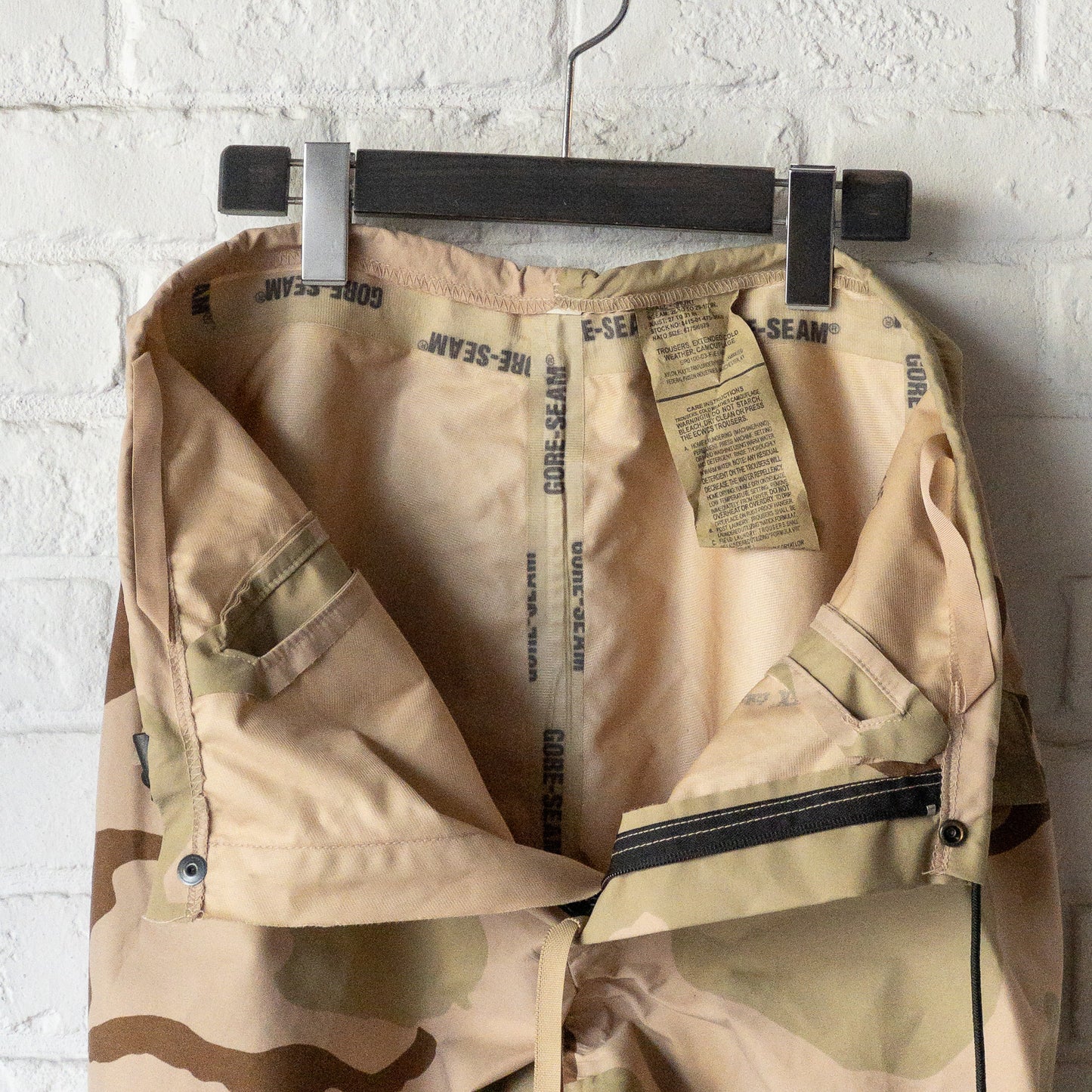 US ARMY ECWACS GEN1 GOATEX PANTS (S-SHORT) MINT