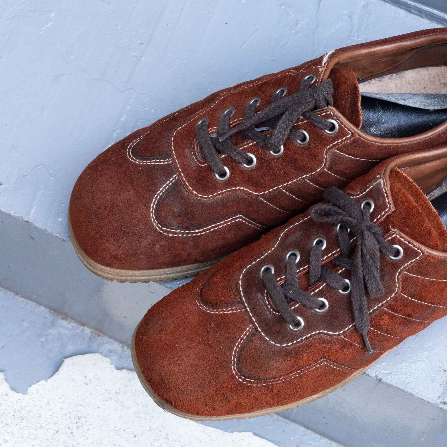 EARTH SHOES SNEAKER 1970'S VINTAGE (SIZE 9)