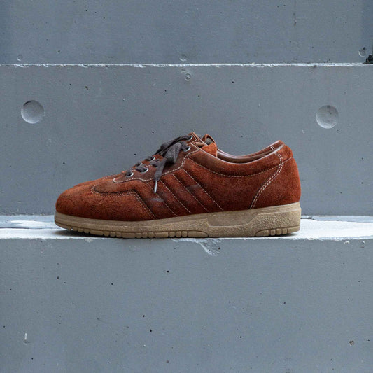 EARTH SHOES SNEAKER 1970'S VINTAGE (SIZE 9)